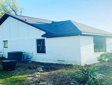 RESIDENTIAL: Noah Star Private Residence - Lucas, TX Complete renovation of this 1960’s single story ranch style house. Introducing an open floor plan 
