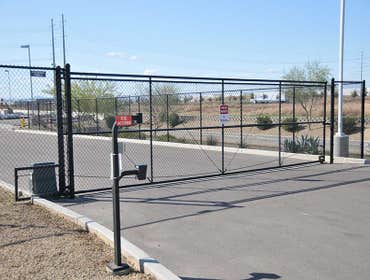 CHAIN LINK FENCING GALLERY