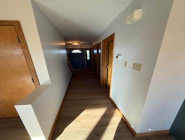 Photos by Matt’s Painting LLC #1 Primer
Patch walls
Paint 2 coats ceilings & walls