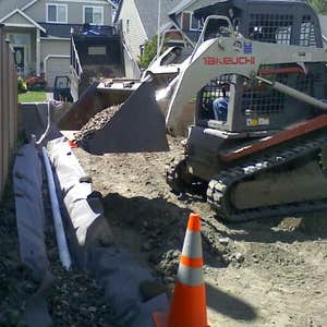 Excavating & Dump Truck