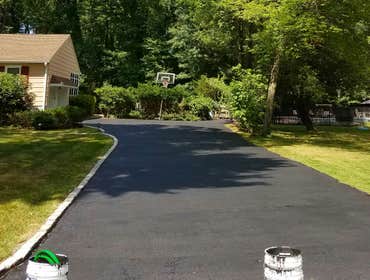 Driveway Sealing with Latexite