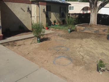 outlining flagstone walk