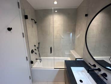 Bathroom LIC