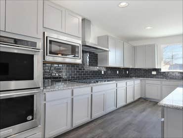 Photos by G.J. Gardner Homes Helotes #1