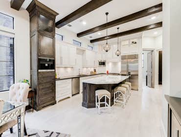 6414 Pickens