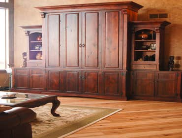 Works by T.Henri Designs