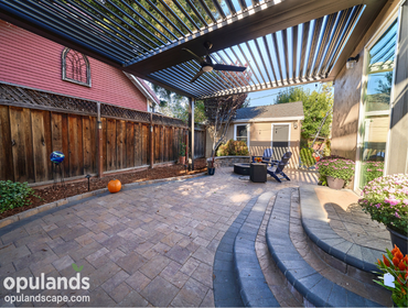 Willow Glen Patio & Pergola Another beautiful backyard for a Willow Glen client!
This family wanted to create a warm, relaxing space to spend time tog