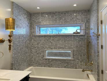 Shower/Tub Elegant