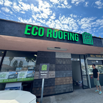 SHOWROOM IN SHERMAN OAKS