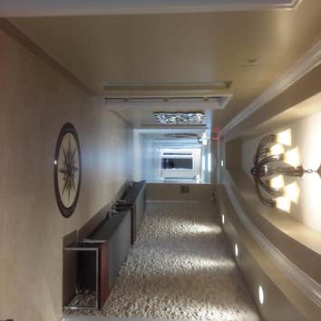 Salonz & Spa Suites 23 Units ,Womens and Mens Restrooms and Laundry room.