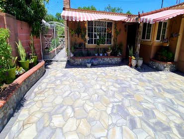 Angelus Slaton Driveway - Santa Ana