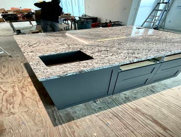 MILPITAS CUSTOM HOME Complete New Custom Home. This home has integrated modern technology with a beautiful contemporary Design . Pure Edge Lighting des