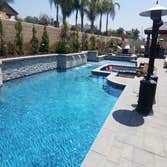 Mauna Custom Pools