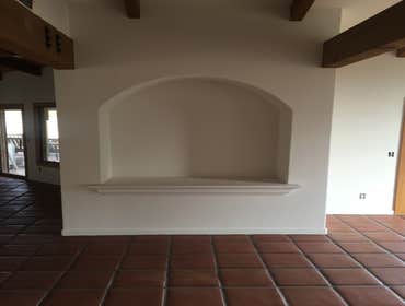 Niche w/mantel design