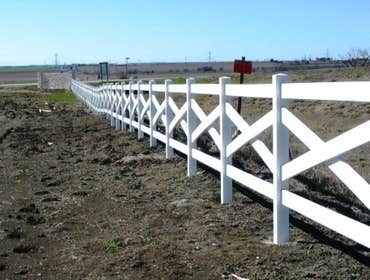 Future Outdoors Vinyl Fences Future Outdoors provides fence installations of many different styles and colors of vinyl fences. These fences are made of