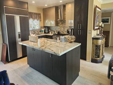 Cabinetry and Peninsula