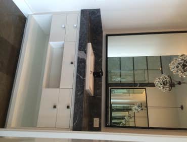 Modern bathroom cabinet