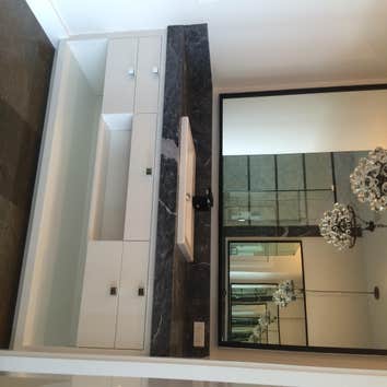 Modern bathroom cabinet