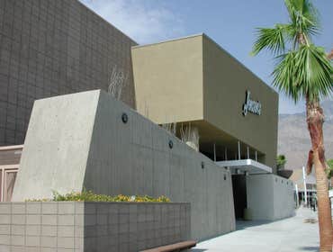 Smoketree Commons
