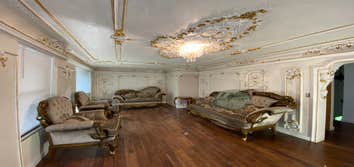 D'unique Painting LLC