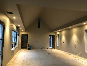 kitchen / Cathedral Ceiling Kitchen,
Installation of 1/2" GWB, No-Coat beads and UltraFlex bead
Tape and finish Level 4, ready to paint