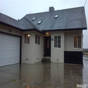 TWO STORY ADDITION THIS WAS A TWO STORY, 1800 sf ADDITION. BUILT NEW KITCHEN, TWO BEDROOMS, TWO BATHROOMS AND A LIBRARY BETWEEN THE BEDROOMS. BUILT CUS