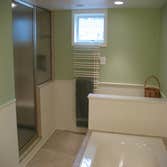 Bathroom by Houseworks Unltd