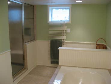 Bathroom by Houseworks Unltd