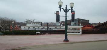 Logsdon Tugboat Restoration This is a complete authentic restoration of a wood hulled paddle-wheel tugboat.
This project was completed for the Mississ
