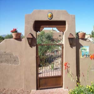 Outdoor Living Design Different types of outdoor designs. From patios, gardens, BBQ's, outdoor kitchens, and much more!