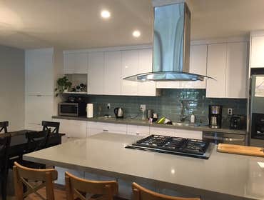 Kitchen and Master Bath Remodel in Marina Del Rey, CA Check out some recent kitchen and bathroom remodels from Hi-Tech Builders, Inc.
FREE Estimates: 
