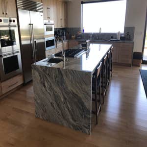Surfacetopia Stone Countertops & Tile
