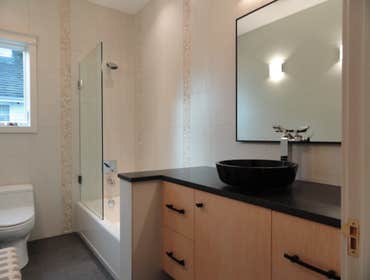 Japanese influenced bath