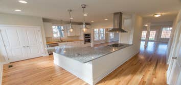 White and wood trending kitche