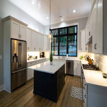Rhodes Builders, LLC