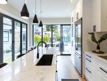 Photos by Kitchen Renovation Vancouver - Custom Kitchen Remodeling, Cabinets, Countertops & Luxury Kitchen Renovations #1