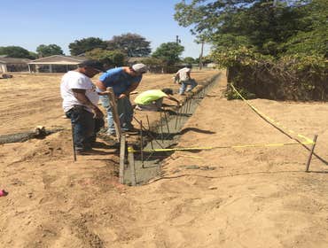 Retaining block wall