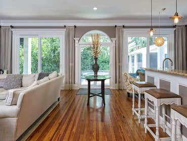 TJ's Painting & Renovations Co. General Contractor, located in Devon, PA.
Serving the Main Line and surrounding commuities, including - Wayne, Radnor