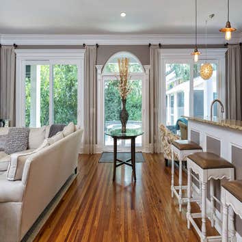 TJ's Painting & Renovations Co. General Contractor, located in Devon, PA.
Serving the Main Line and surrounding commuities, including - Wayne, Radnor