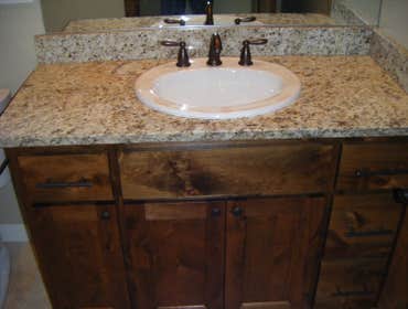 Downstairs guest bath room