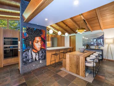 Lubo Ave , Woodland Hills CA Mid Century Moderne KITCHEN designed by NOY RAN and remodel by E&E Builders.
We remove the wall between the kitchen and th