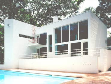Pool house