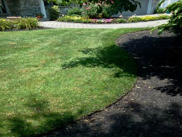 edging example PROPER STREET EDGING AND CURB EDGING IS A MUST - WE EDGE EVERY WEEK
ALSO FLOWER BEDS GRASS OR BORDER ROCK ,WE EDGE EVERYTHING TIGHT & 