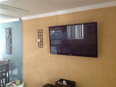 I D C Painting Inc interior painting/ exterior painting / faux finish / www.idcpainitng.com IDC Painting Inc. is a young growing family owned painting 