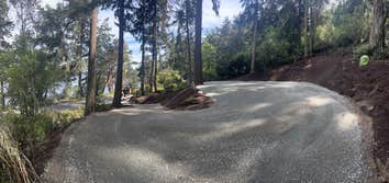Cm Earthscapes LLC