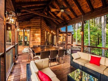 Luxury Custom Cabins