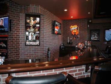 Wet Bars and Kitchens