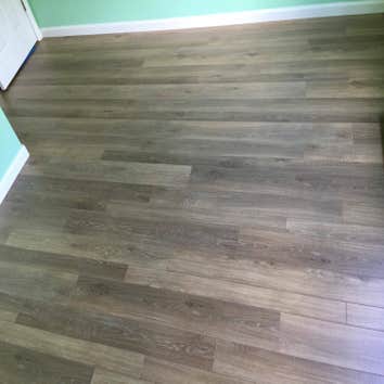 Laminate Flooring Bedroom