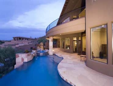 Negative edge pool and spa