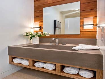 Napa-Style Modern Farmhouse